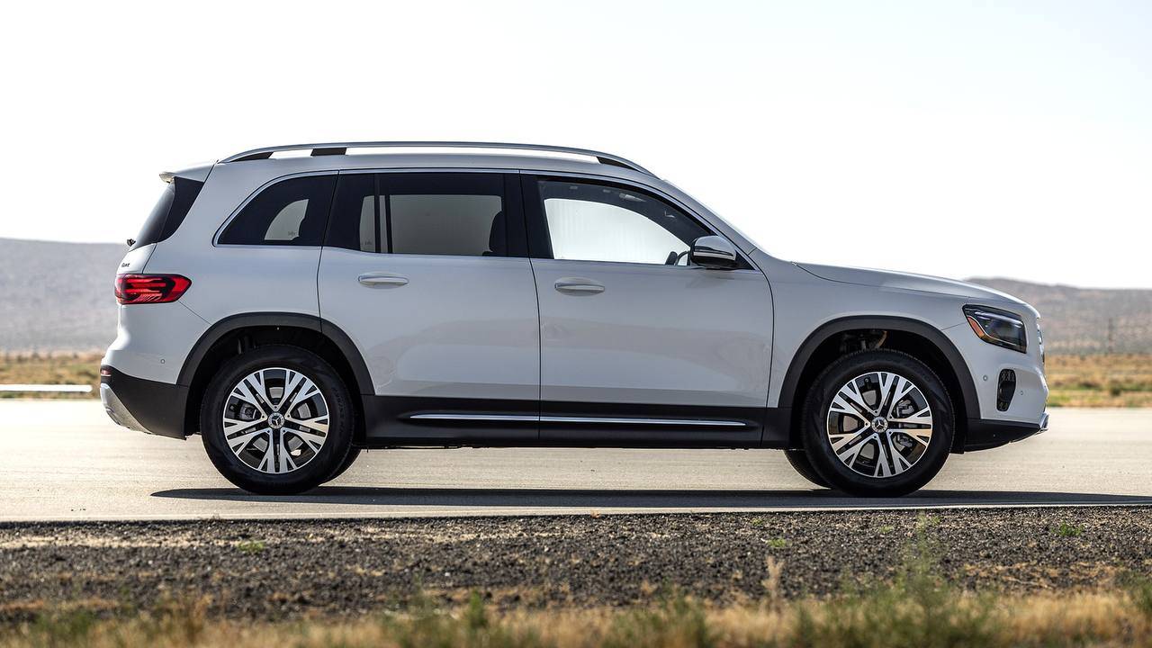 -5818736124443610467_121